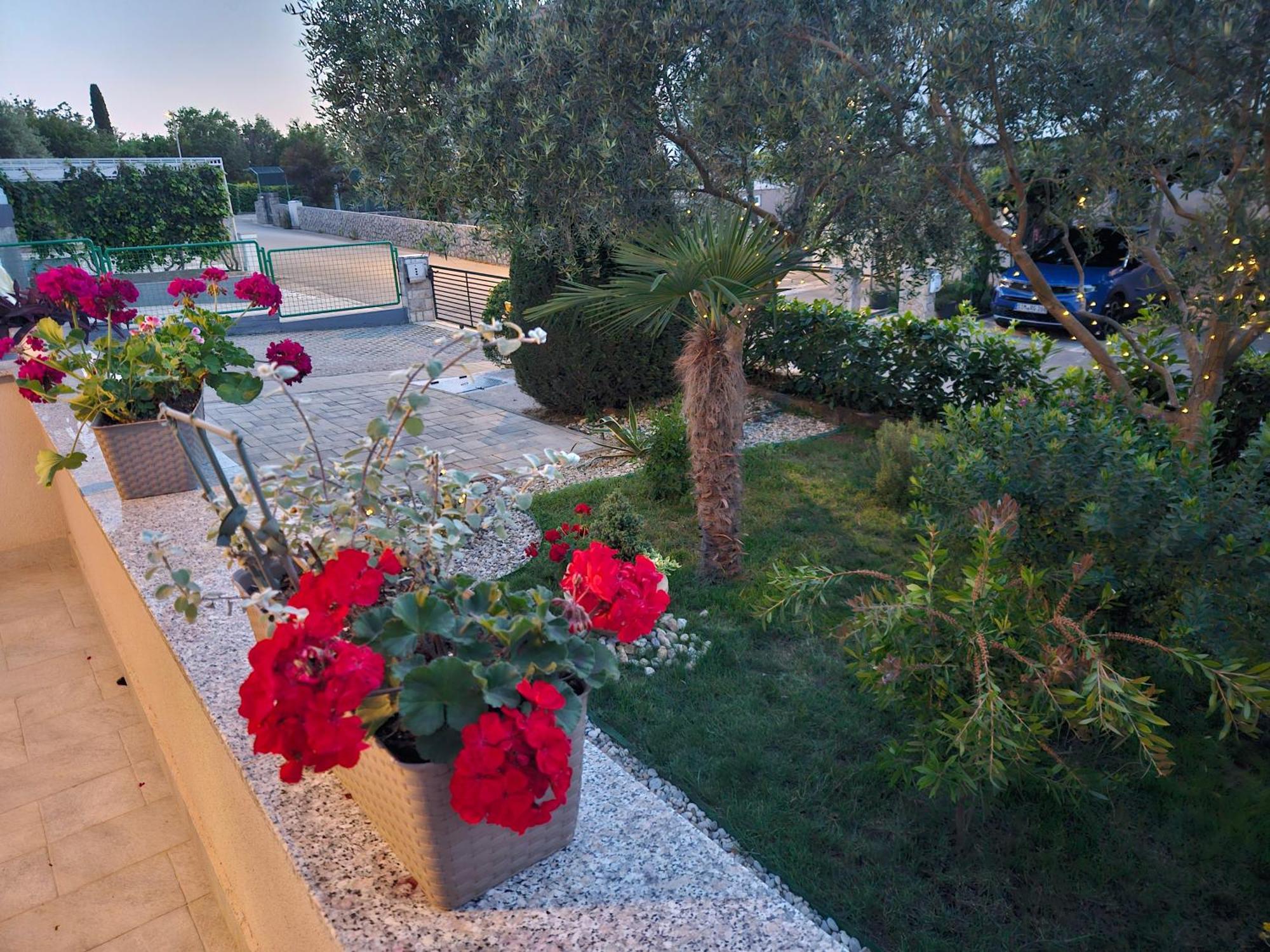 Apartments Melin Malinska Extérieur photo